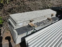 13 palen en 38 betonplaten - afbeelding 1 van  10