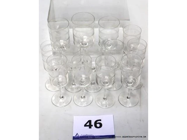 13 stuks glaswerk - afbeelding 1 van  2