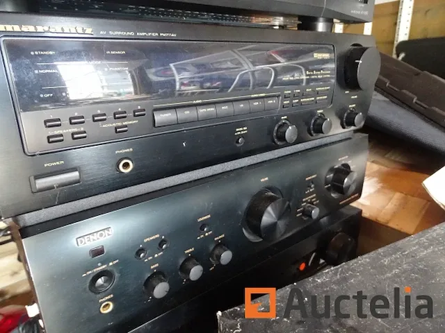 13 versterkers, 1 dubbele cassettespeler - afbeelding 7 van  10