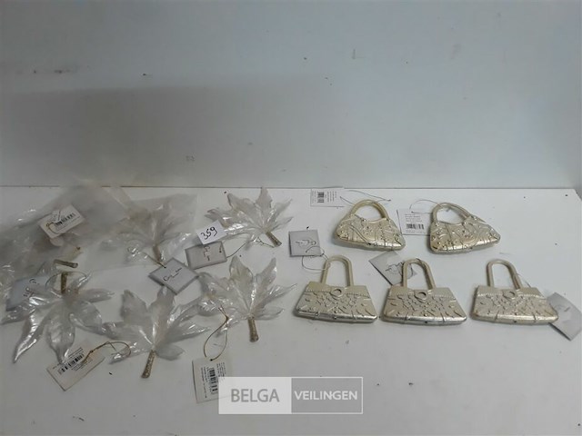13 x hangdeco 5 x handtas 9 cm + 8 x blad acryl 13 cm - afbeelding 1 van  3