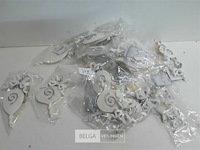 13 x hangdeco wit/zilver 2 assorti - afbeelding 1 van  3