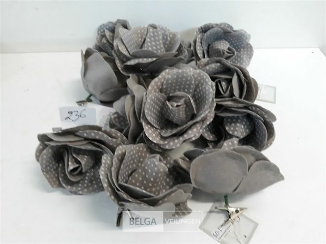 13 x roos stof grijs met clip 9 cm - afbeelding 1 van  3