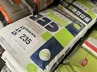 13 zakken cement cbr 25kg - afbeelding 1 van  2