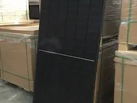 **13.200 watt ,monokristalijn,halfcell,perc , full black ( 440 watt panelen) - afbeelding 1 van  5