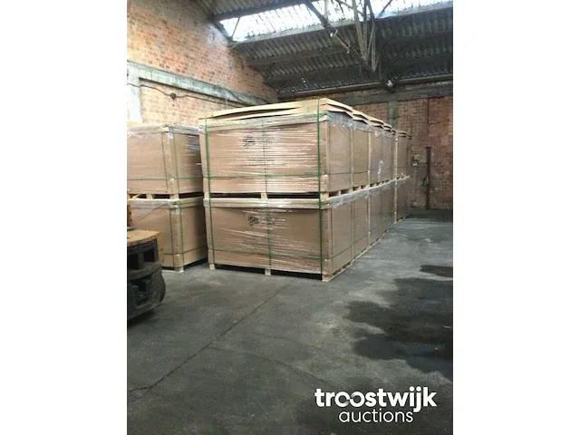 **13.200 watt ,monokristalijn,halfcell,perc , full black ( 440 watt panelen) - afbeelding 4 van  5