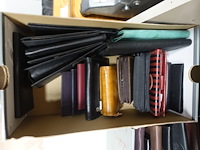 135x div lederwaren - afbeelding 1 van  12