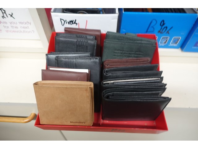 135x div lederwaren - afbeelding 8 van  12