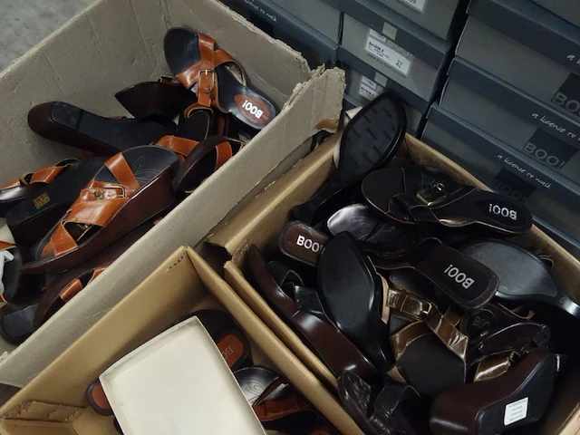 135x diverse schoenen - afbeelding 4 van  6