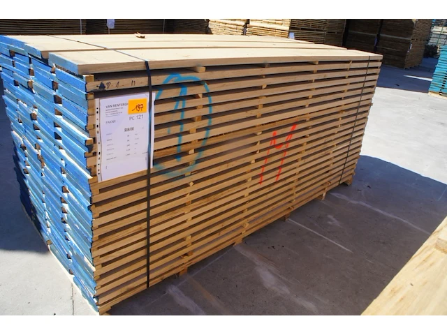1,36 m³ eiken planken 30mm - afbeelding 1 van  4