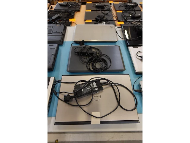 13x diverse laptops - afbeelding 5 van  24