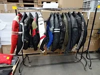 13x diverse motorjassen - afbeelding 1 van  36
