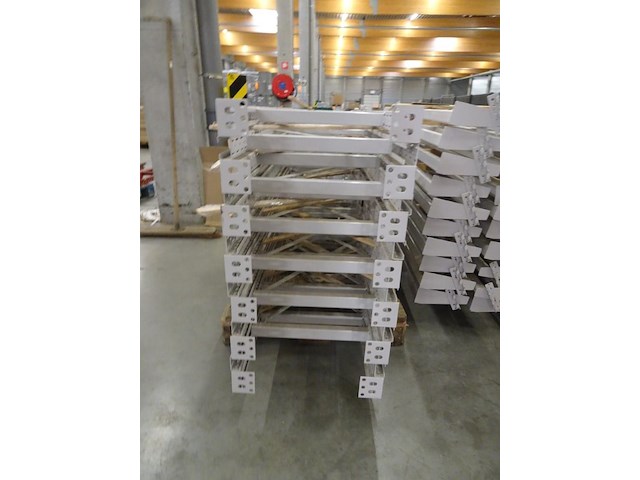 13x metalen staander + 6x ligger - afbeelding 2 van  5