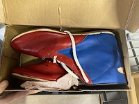 14 - indoor schoenen / boks diverse kleuren (12st)