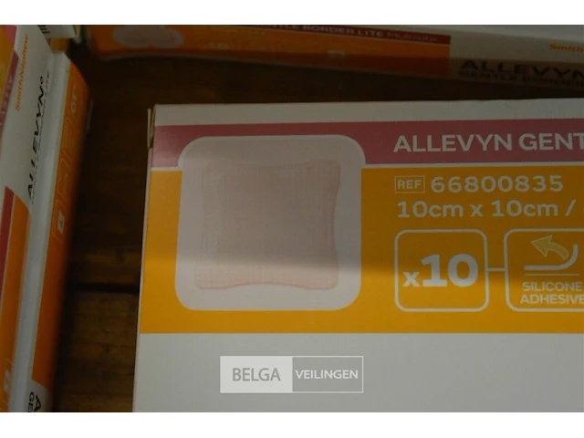 ±14 allevyn pleisters 8,4x8 en8x15cm - afbeelding 4 van  5