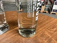 14 diverse flessen vodka tovaritch, 42 below, russian standard - afbeelding 7 van  7