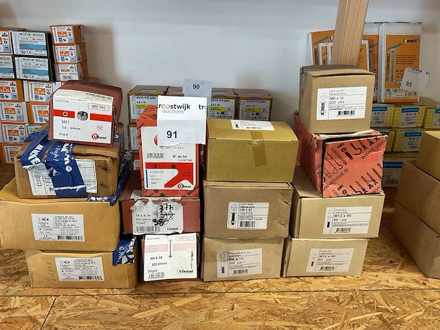 14 dozen houtbouten - afbeelding 1 van  7