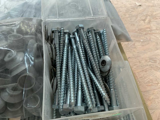14 dozen houtdraadbouten; afdekdopjes - afbeelding 9 van  10