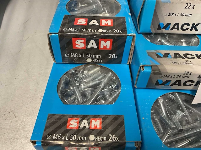 14 dozen houtdraadbouten met moer ; moeren - afbeelding 2 van  10