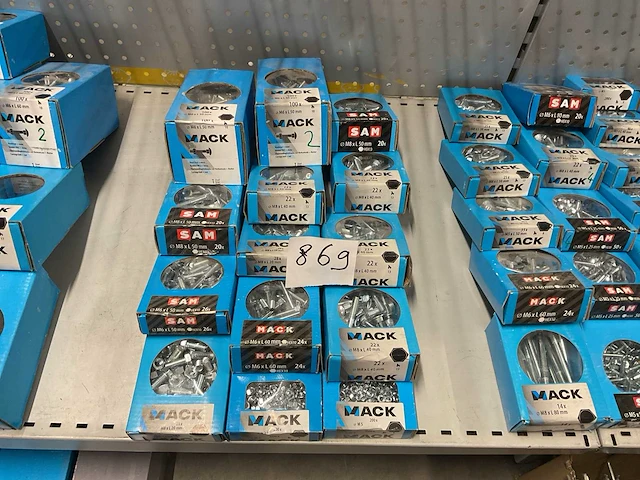 14 dozen houtdraadbouten met moer ; moeren - afbeelding 1 van  10