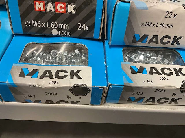 14 dozen houtdraadbouten met moer ; moeren - afbeelding 5 van  10
