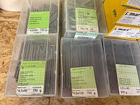 14 dozen pluggen; nagels - afbeelding 2 van  5