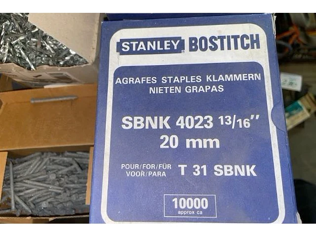 14 dozen stanley bostitch nieten - afbeelding 3 van  3