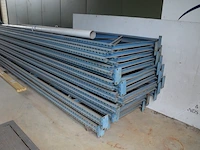 14 kopsteunen ca. 5,5 m hoog en 1 m breed, 56 dwarsbalken ca. 2,20 m lengte - afbeelding 3 van  8