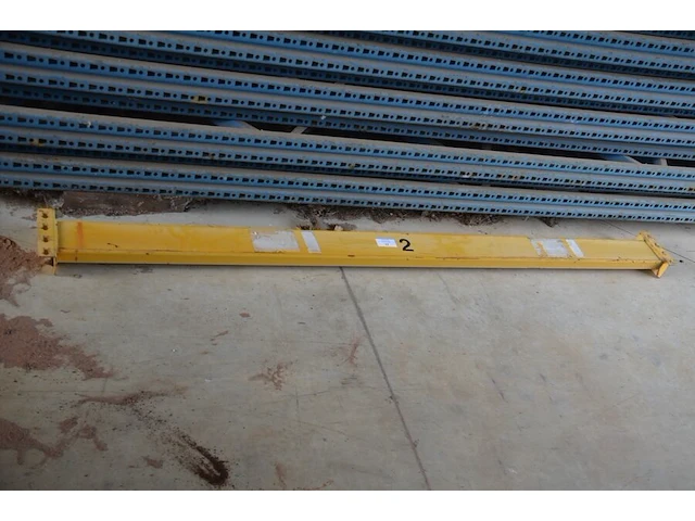 14 kopsteunen ca. 5,5 m hoog en 1 m breed, 56 dwarsbalken ca. 2,20 m lengte - afbeelding 8 van  8
