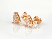 14 kt rosé gouden oorbellen met 0.98 cts roze fancy gekleurde lab grown diamond - afbeelding 3 van  7