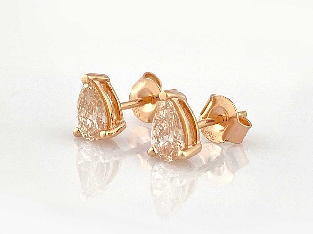 14 kt roze gouden oorbellen met 0,98 cts roze, chique gekleurde labgekweekte diamant - afbeelding 3 van  7