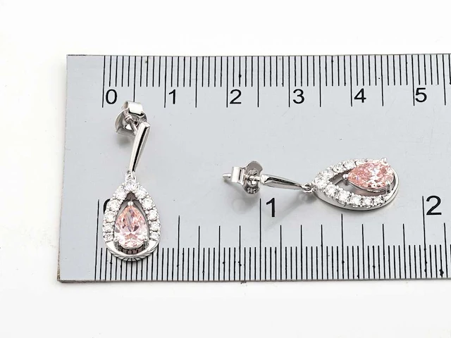 14 kt white gold earring with 1.90 cts lab grown diamond - afbeelding 4 van  7
