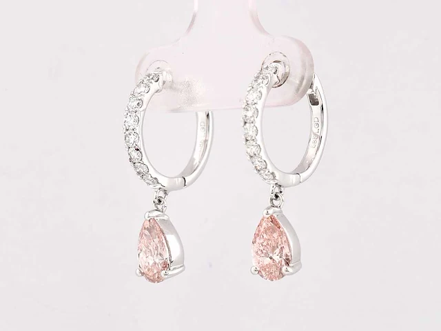 14 kt white gold earring with 1.98 cts lab grown diamond - afbeelding 1 van  8