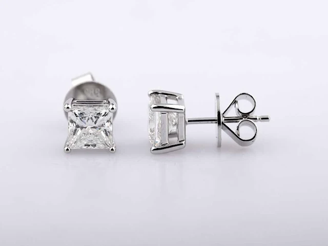 14 kt white gold earring with 2.0 cts lab grown diamond - afbeelding 3 van  6