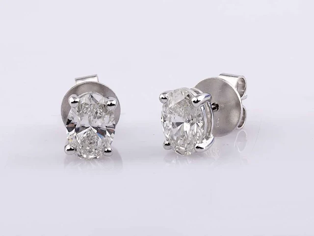 14 kt white gold earring with 2.0 cts oval cut lab grown diamond - afbeelding 2 van  6