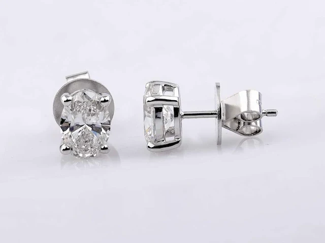 14 kt white gold earring with 2.0 cts oval cut lab grown diamond - afbeelding 3 van  6