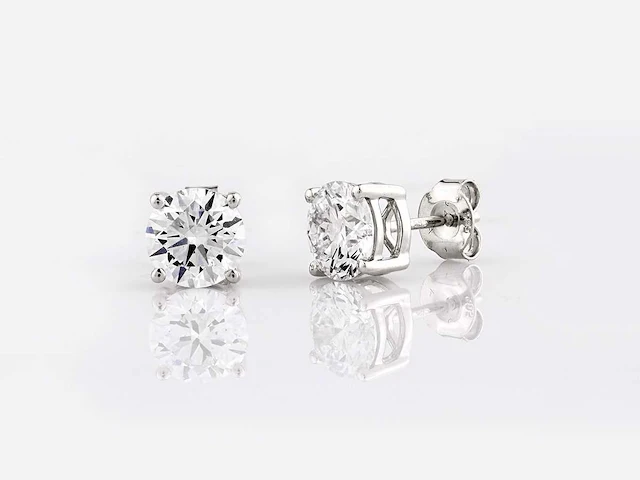 14 kt white gold earring with 2.5 cts lab grown diamond - afbeelding 2 van  9