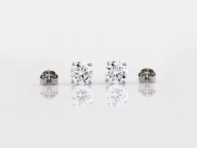 14 kt white gold earring with 2.5 cts lab grown diamond - afbeelding 7 van  9