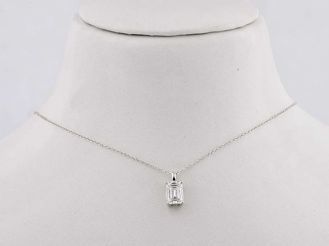 14 kt white gold pendant with 2.0 cts emerald lab grown diamond - afbeelding 7 van  8