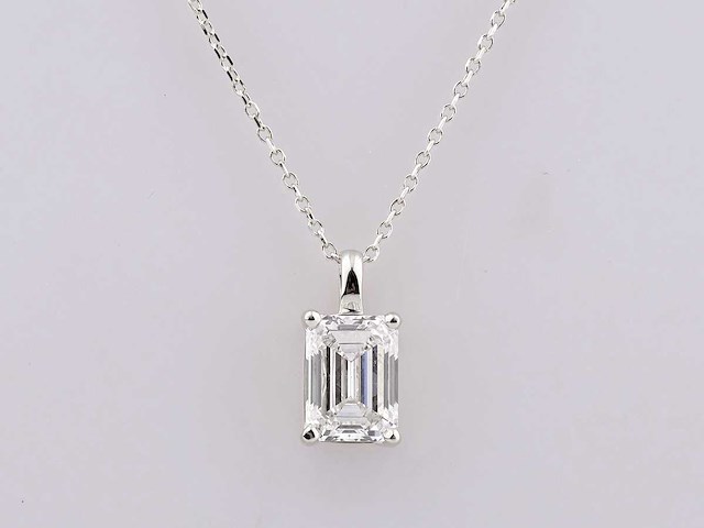 14 kt witgouden hanger met 2.0 ct emerald lab grown diamond - afbeelding 1 van  8