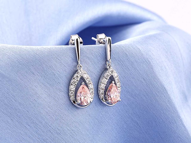 14 kt witgouden oorbel met 1,90 cts laboratoriumgekweekte diamant - afbeelding 7 van  7