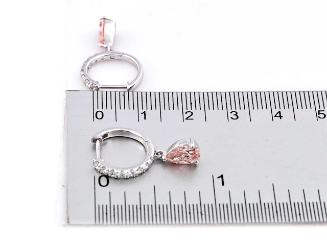 14 kt witgouden oorbel met 1.98 ct lab grown diamond - afbeelding 5 van  8