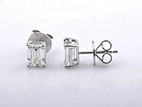 14 kt witgouden oorbel met 2,0 ct smaragd geslepen lab gekweekte diamant - afbeelding 5 van  6
