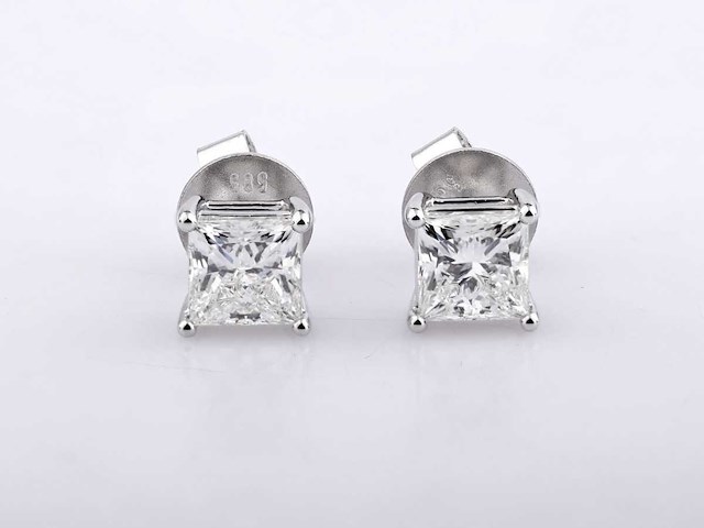 14 kt witgouden oorbel met 2,0 cts laboratoriumgekweekte diamant - afbeelding 1 van  6