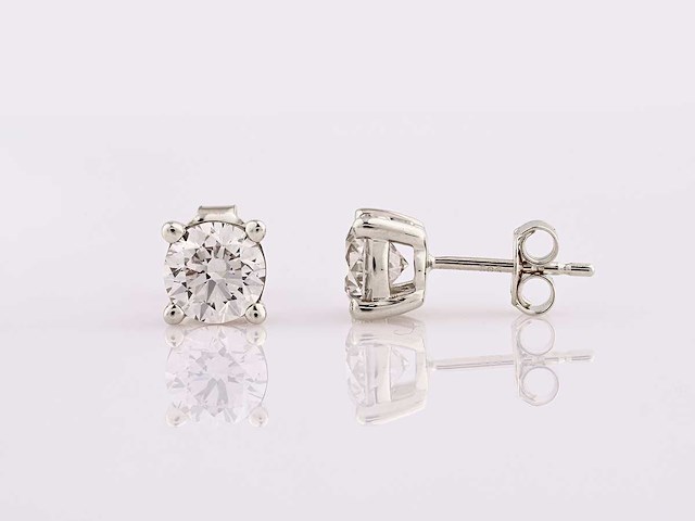 14 kt witgouden oorbel met 2,09 cent laboratoriumgekweekte diamant - afbeelding 1 van  7