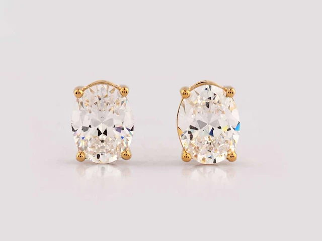 14 kt yellow gold earrings with 4.24cts lab grown diamond - afbeelding 2 van  8