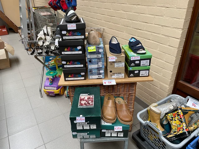 14 mannen pantoffels, diverse maten - afbeelding 1 van  5