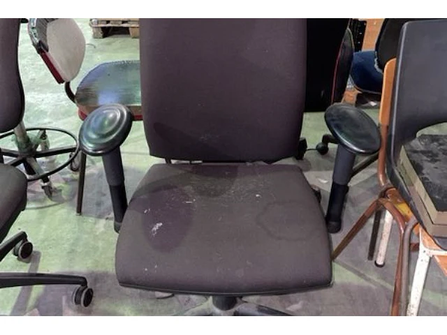 14 stoelen - afbeelding 2 van  3