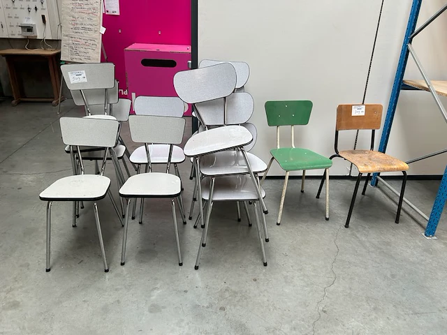 14 stoelen - afbeelding 1 van  5