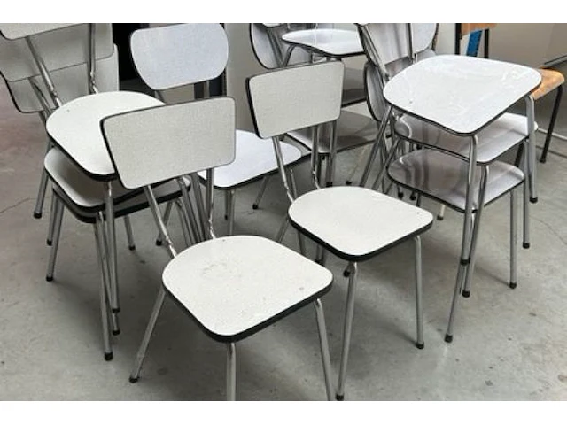 14 stoelen - afbeelding 2 van  5
