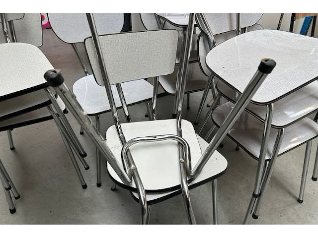 14 stoelen - afbeelding 4 van  5